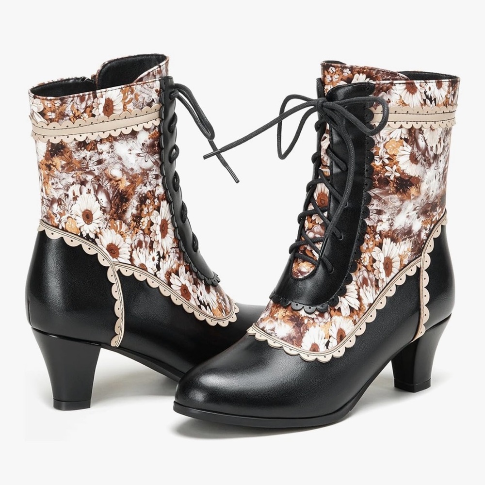 Vintage Floral Lace-Up Ankle Boots Victorian Cottagecore Size 8 NIB